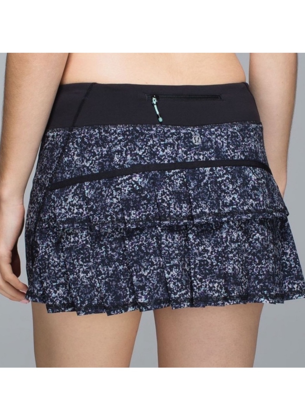 Lululemon Pace Setter Skirt Black size 2